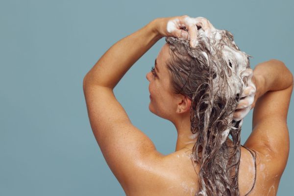 Shampoing clarifiant : lequel choisir pour votre cuir chevelu ?